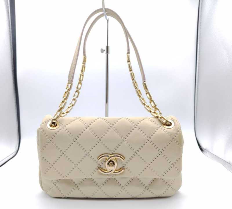 シャネル 買取 ウルトラステッチ ショルダーバッグ