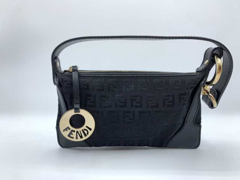 フェンディ買取 アクセサリーポーチ 8BR485