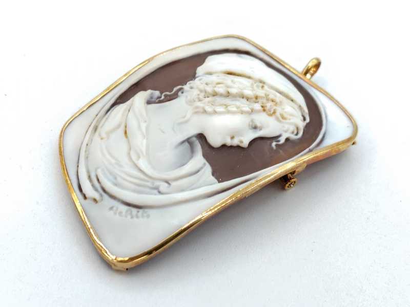 宝石　買取　カメオブローチ