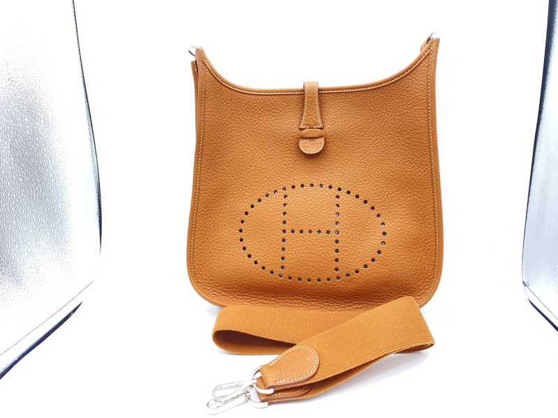 エルメス買取 エブリン1 PM トリヨンクレマン ゴールド □L刻