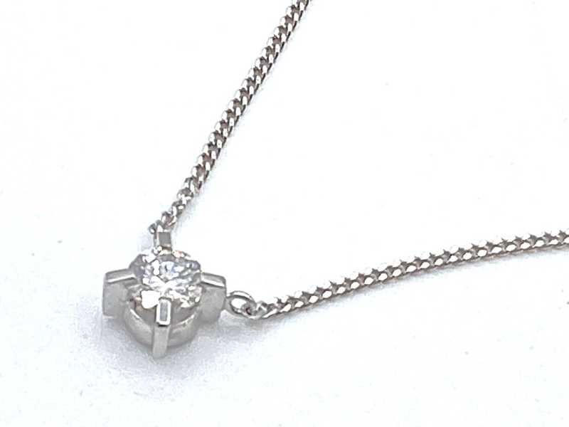ダイヤモンド買取 0.3カラットプラチナネックレス