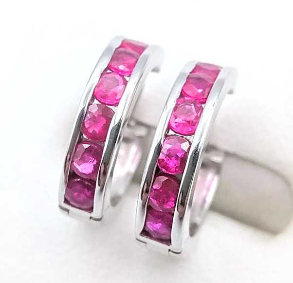 宝石買取　ルビーフープピアス　K18WG