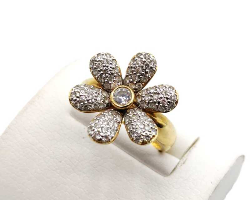 ポンテヴェキオ買取 750YG フラワー ダイヤモンド リング
