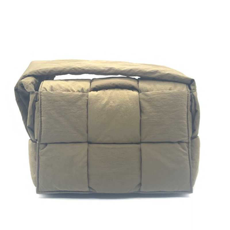 ボッテガ買取 パデットテックカセット