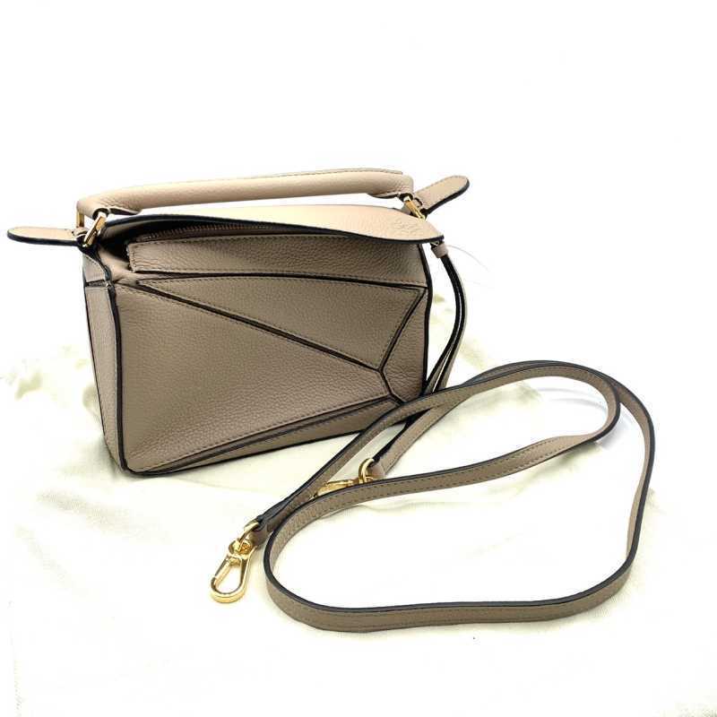 ロエベ買取 パズルバッグミニ