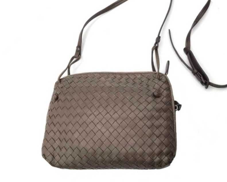 ボッテガヴェネタ イントレチャート ショルダーバッグ