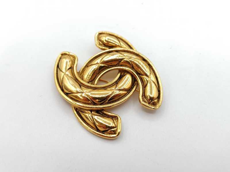 シャネル ブローチ