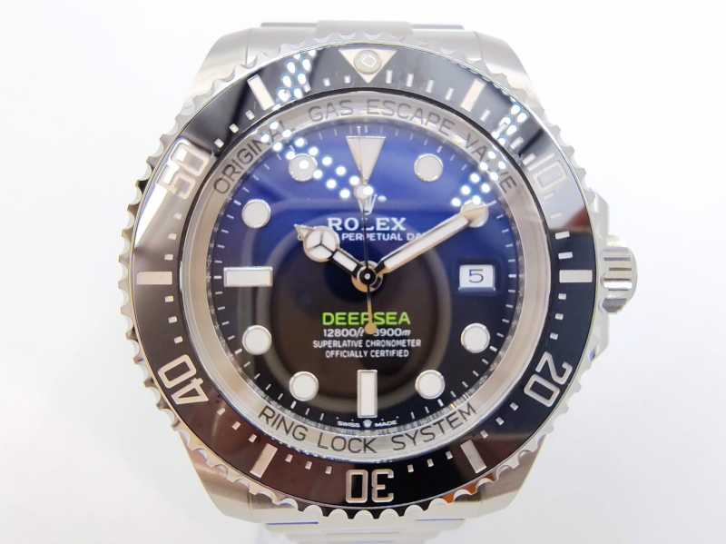 ロレックス買取 シードゥエラー ディープシー ディープブルー文字盤 Ref.136660