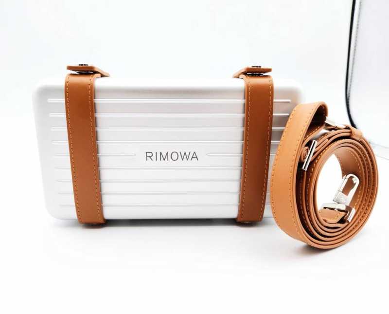 リモワ　買取　パーソナルショルダー