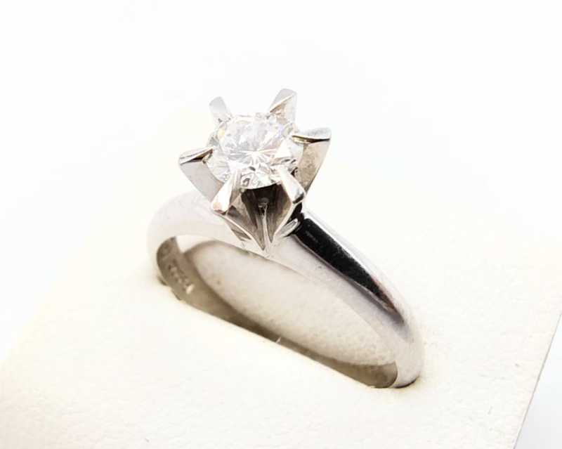 PT900リング　買取　ダイヤモンド