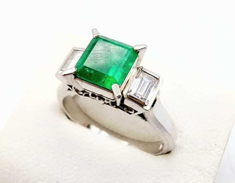 PT900リング　買取　エメラルド