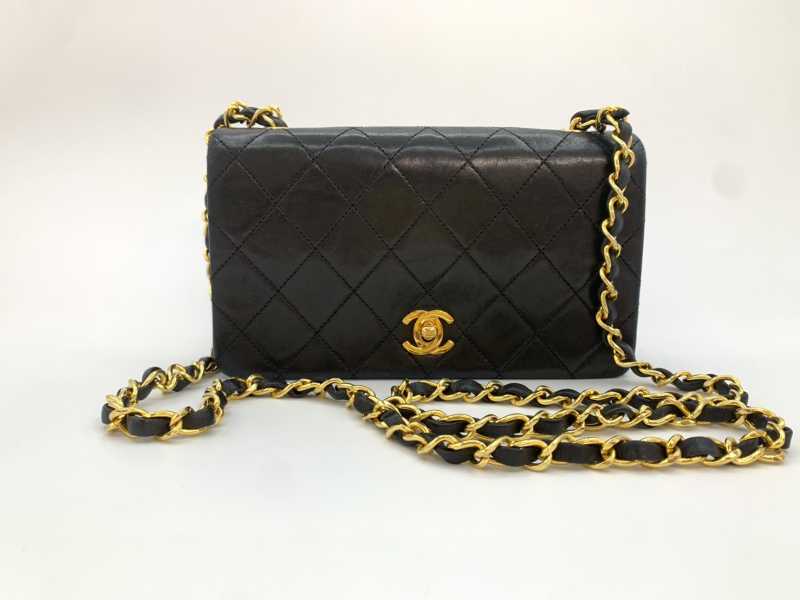 シャネル買取 フルフラップマトラッセ A03571