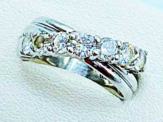 ダイヤモンド買取 プラチナ台 ダイヤモンド 1.50ct デザインリング