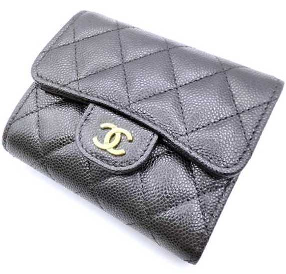 シャネル買取　クラシックスモールフラップウォレット　キャビアスキン